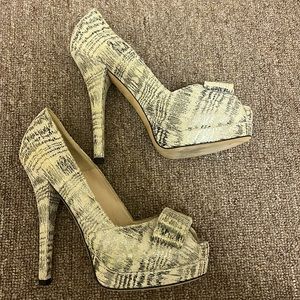 Fendi Platform heels.  Size 39.5